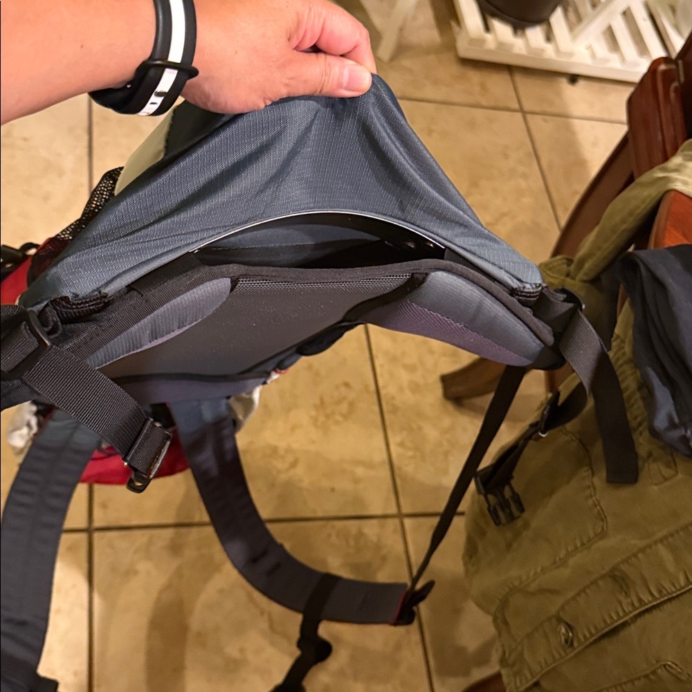 Deuter AC Lite 20L hiking backpack. Excellent condition. - Picture 6 of 7